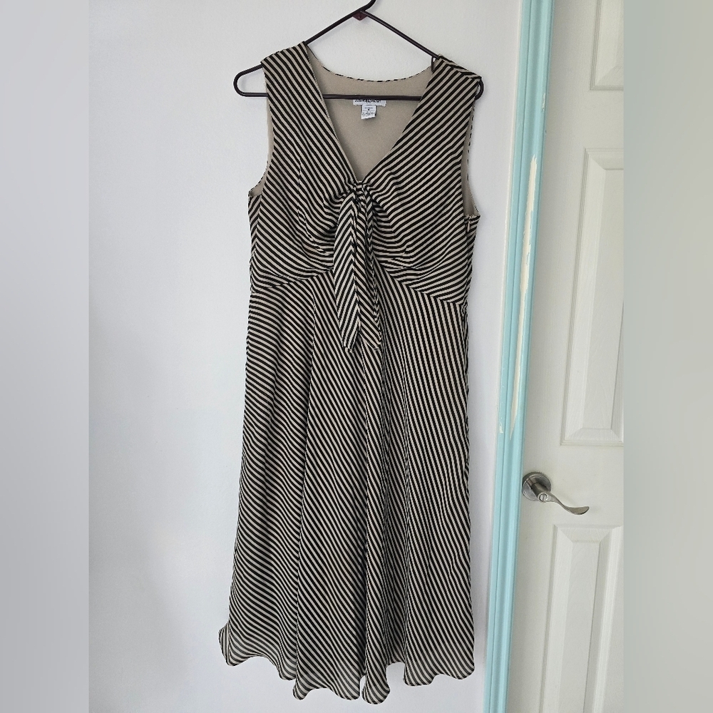 Jessica London Black and White Striped Women's Dress size 12 r